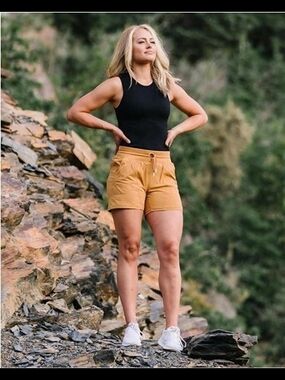 Zyia Active Mustard Outdoor Athletic Shorts WOMENS XS